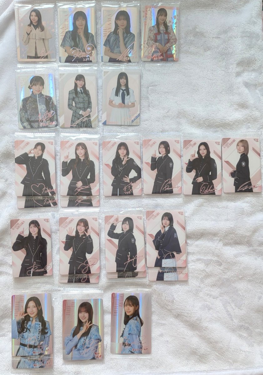 __00scent's tweet photo. 櫻坂46　過去物含めたグッズ

グッズを整理したく…
推している方の元へ届けばと思ってます。

お気軽にお声がけください
※卒業されたメンバーも含んでます

トレなし可🙆‍♀️
※11/14.15アニラ現地のみ

日向坂も兼任してる方早く受け取りたい方などありましたら
11/3日向坂の幕張リアミ現地でも可能です https://t.co/vTMk4aovTR