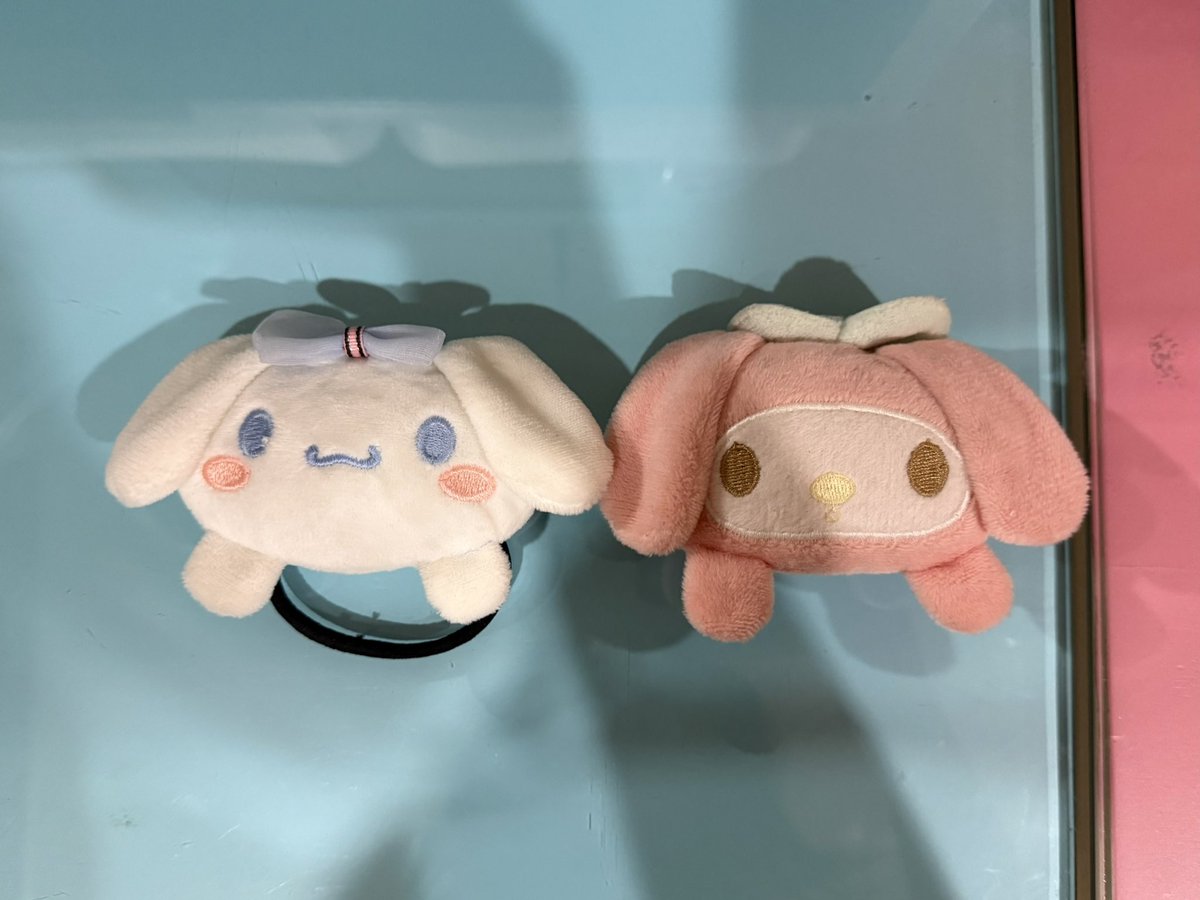 juriessy's tweet photo. ขายพร้อมส่ง เครื่องประดับ ค่าส่ง 40 บาท 🐥

พวงกุญแจเลโก้ ชิ้นละ 80 บาท 

พวงกุญแจเจ้าหญิงดิสนีย์ ชิ้นละ 60 บาท

ยางมัดผม 2 อัน 40 บาท

สนใจหรือดูเพิ่มเติม dm มาได้เลยนะคะ

#ส่งต่อเสื้อผ้า #ส่งต่อเสื้อผ้าราคาถูก 
#ส่งต่อเสื้อผ้ามือสองสภาพดี #ส่งต่อเสื้อผ้ามือสอง https://t.co/svqYOpRQ7d