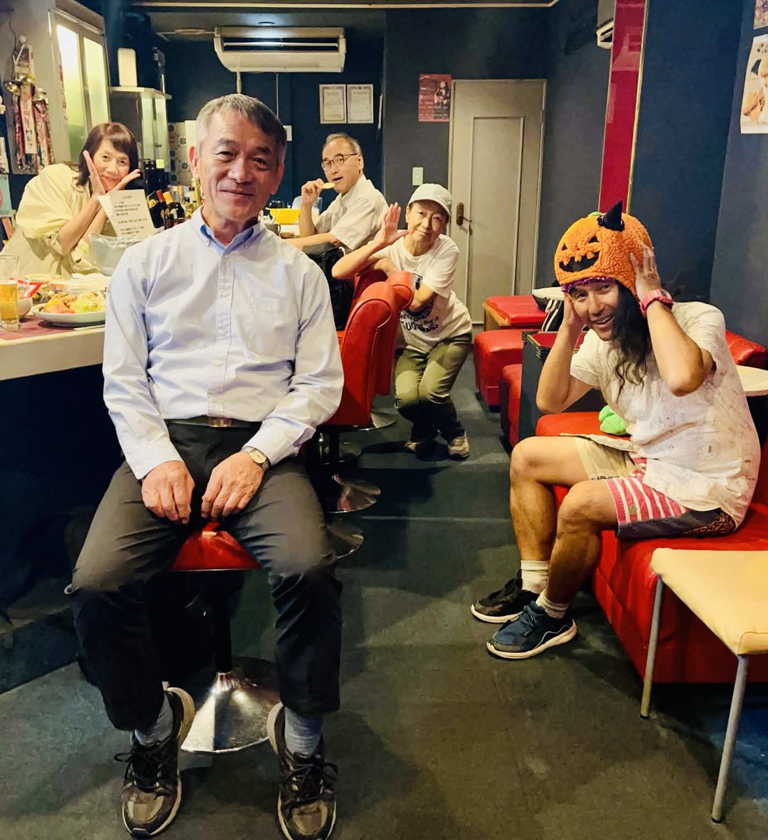 HikigatariMk2's tweet photo. こんにちは☀️

今夜のMK2は🌙
19:30スタート🎬
ブッキングライブです♬

水・木曜日とオープンマイクありがとうございました☺️
マジ全然… みんな歌ってくれなくて😂ずっと喋ってることが多いなぁ〜😆
まさにオープンプライベート状態でした💦🤭

みなさんいつも本当にありがとうございます💖 https://t.co/KIsLPmNNS7