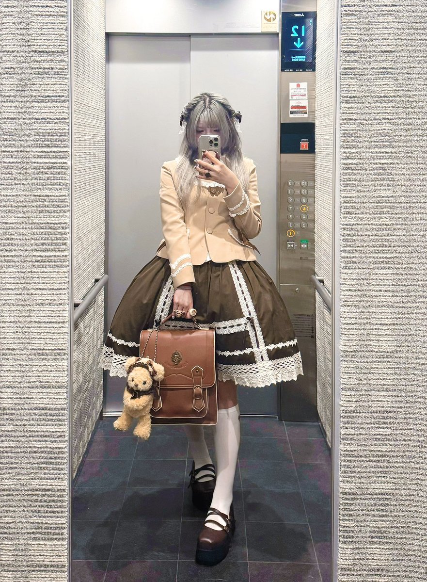 kisaki_lolita's tweet photo. 学校行くから優等生コーデ(何意味 https://t.co/MzIsI7yGVU
