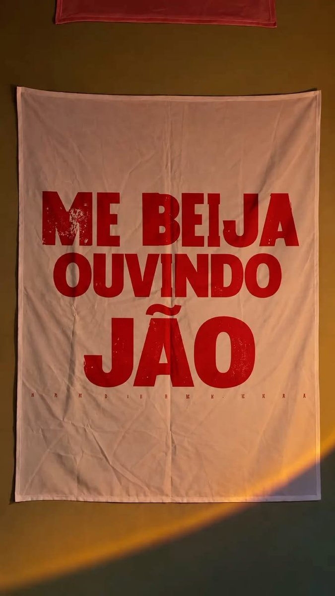 qrobebermais's tweet photo. mando pra ela ou nada a ver?? https://t.co/AwzFeR79xg