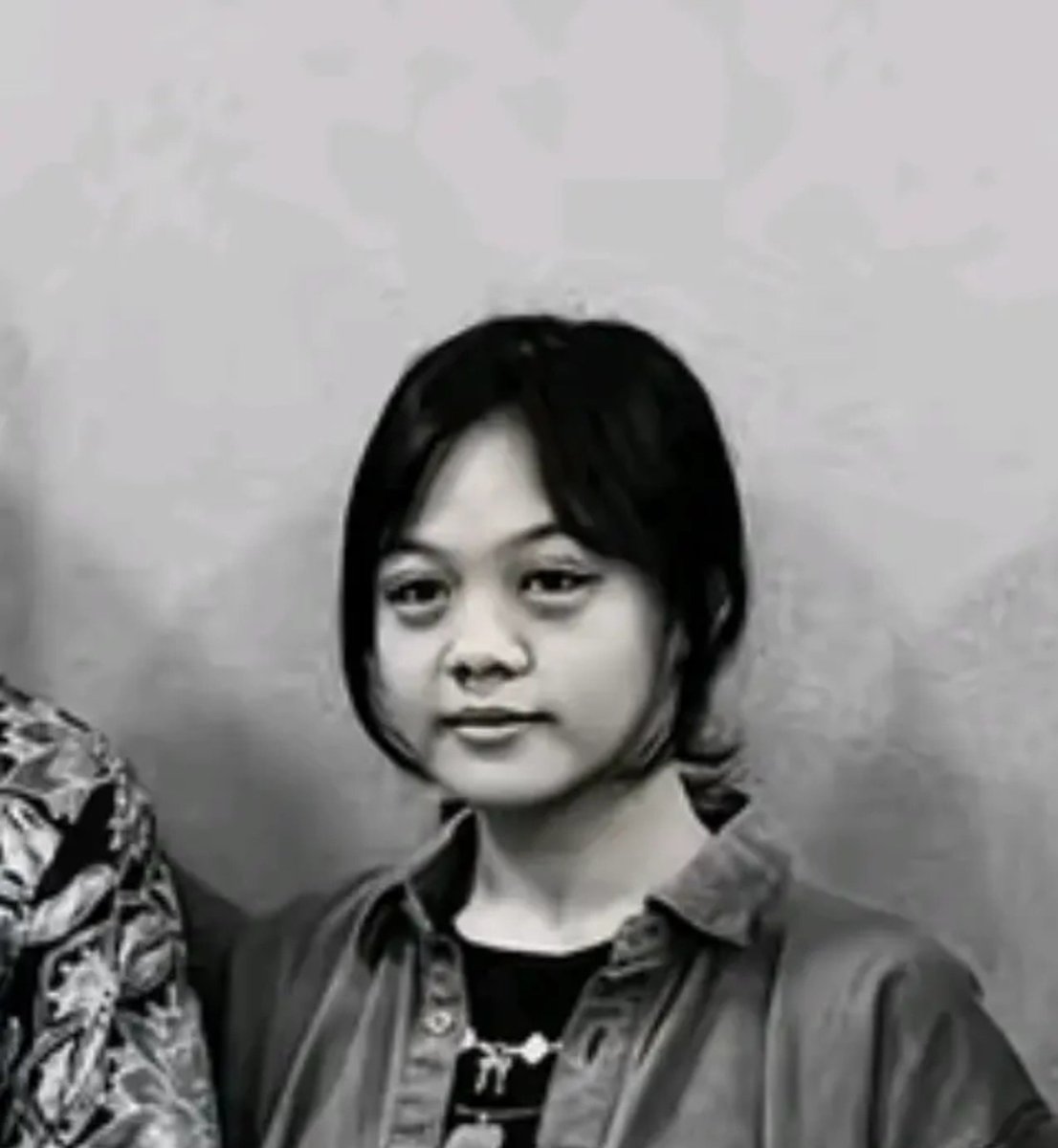 Susumurniadhja's tweet photo. Matanya🥹

Kita nggak pernah tau sebera berat hidup orang lain. Tapi kamu keren dan kamu berharga. 

Makasih udah bertahan sampe sejauh ini ya, kei🤍 https://t.co/Z74Sa8MrVX