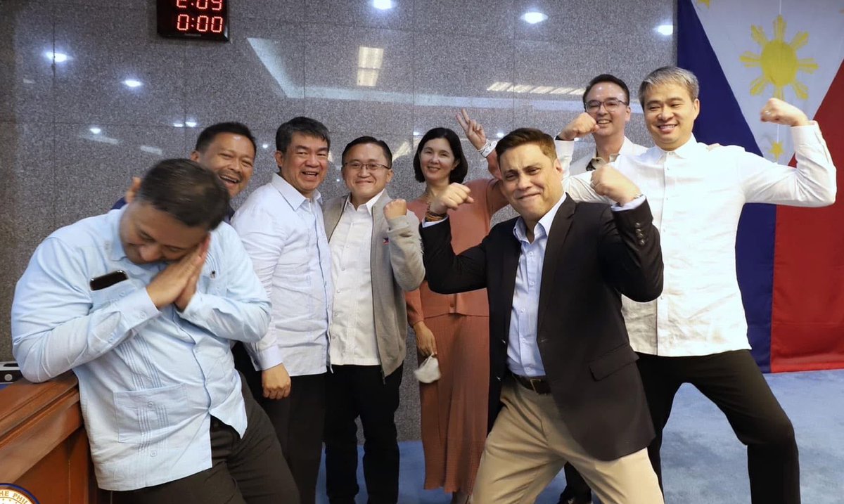 barelyfocusing's tweet photo. Pero ito pwede???????? Cherry picking ka @/stgatchalian ha https://t.co/MWLWjWZuO1