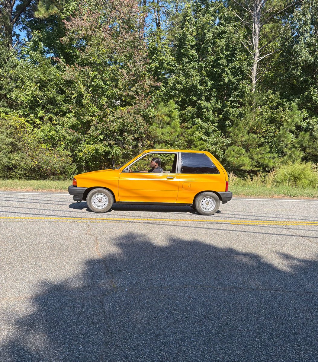 Subznyc's tweet photo. Oh shit @KaiCenat in traffic https://t.co/I3mitJ1Tl0