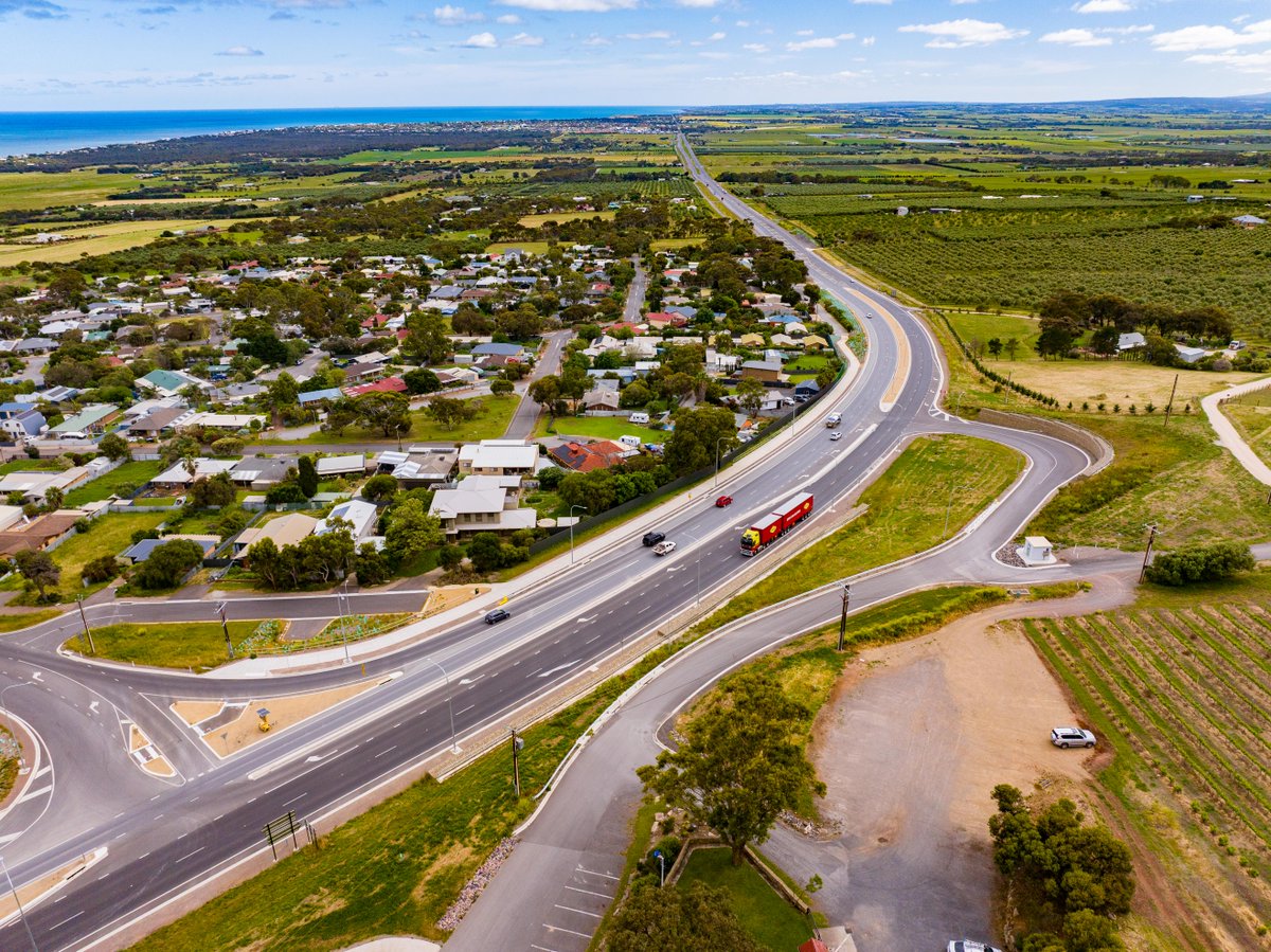 DFIT_SA's tweet photo. Motorists driving between Aldinga and Sellicks Beach are experiencing safer, smoother journeys thanks to the Main South Road duplication. 

All speed limits on this section of Main South Road are now at their permanent level following surface monitoring and testing. https://t.co/R1itixiYSn