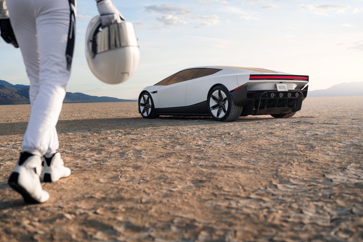 Tesla's tweet photo. Out of this world https://t.co/NB281vv9dd