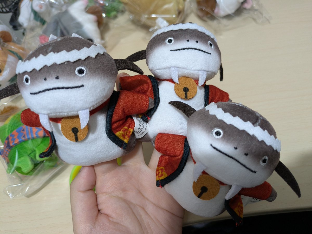 oomiyasun's tweet photo. ミニパペットナマズオちゃんめちゃくちゃかわいい！！！！けど、タグが大きくて邪魔だ〜😭
#ナマズオ
#FF14 https://t.co/QANr79QF8k