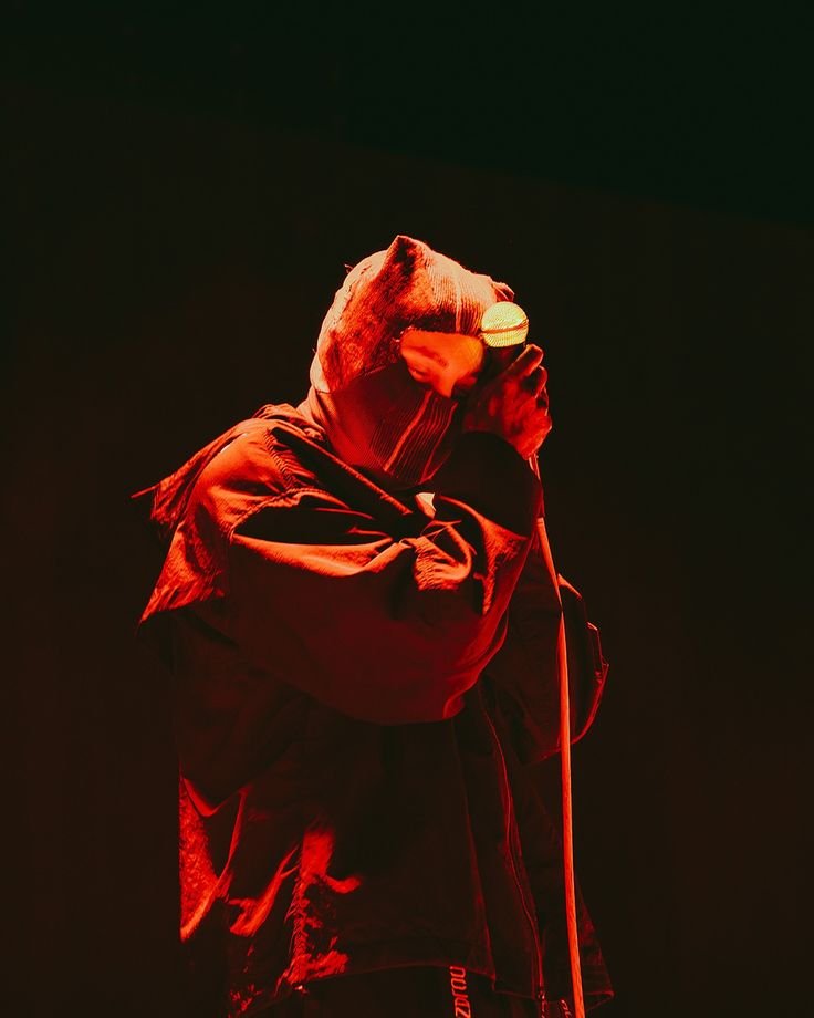 Clancywrotehere's tweet photo. Feliz dia tyler joseph!!! https://t.co/ytQ5bD6RGs