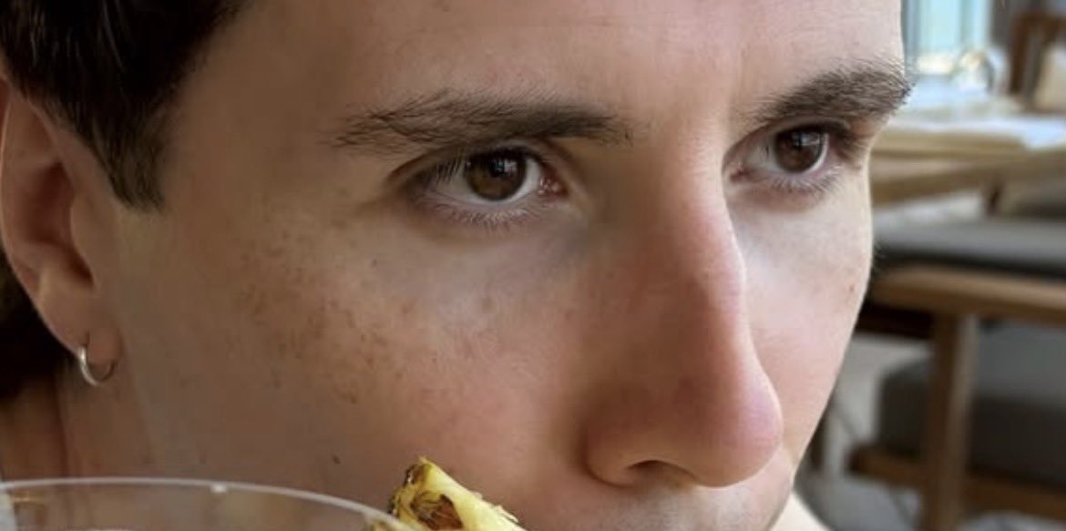 itsfrecklydan's tweet photo. making a username is hard https://t.co/vJeekso8fy
