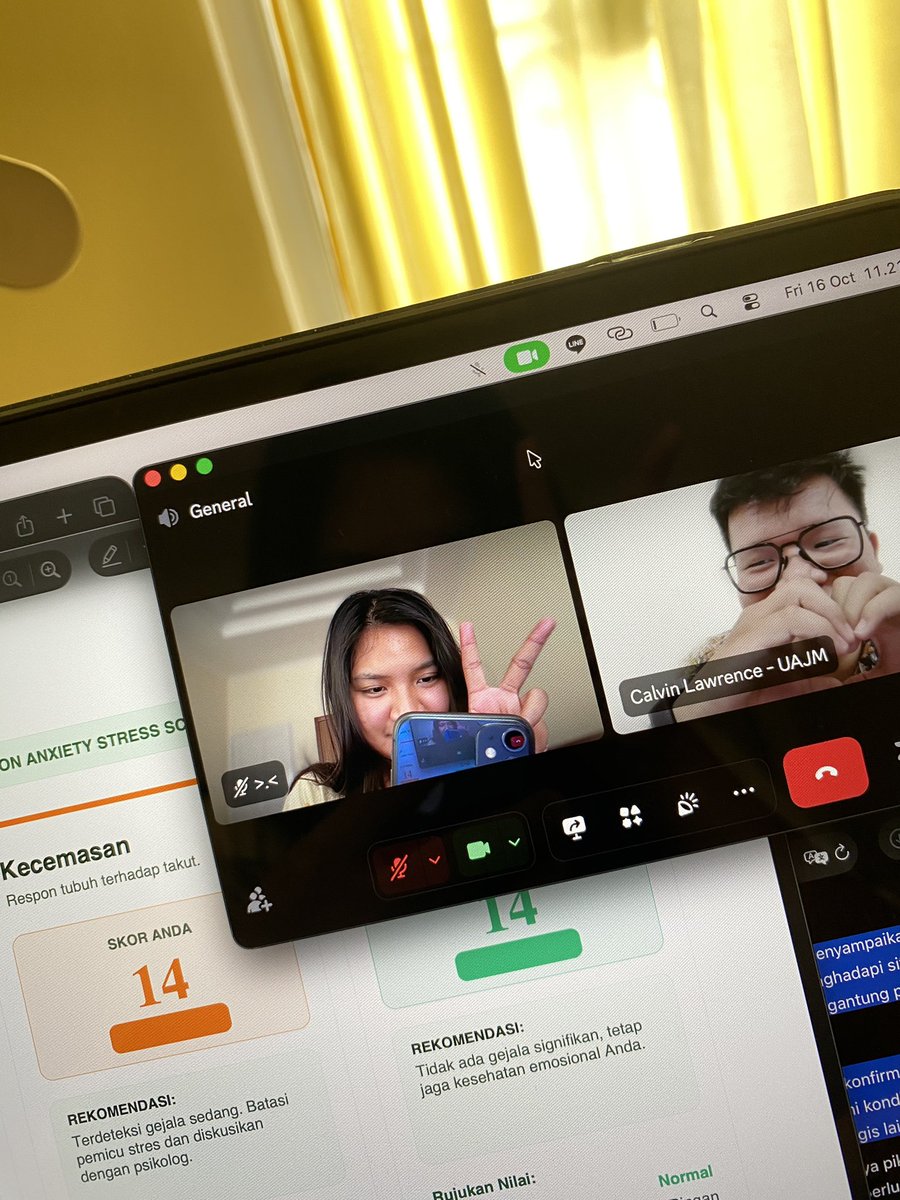 lucaramelz's tweet photo. date online sambil kerja ternyata seruw jugaaakkk!! https://t.co/mCc6UFKlkA