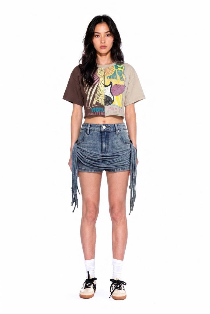 peachandpantry's tweet photo. Bold split-color block design meets vintage vibes. 🍑 The Split Graphic Crop Tee offers a relaxed boxy fit that pairs perfectly with your favorite high-rise denim. Effortless style for everyday wear.
Shop Now: https://t.co/UQn0RBSJjs #CropTee #VintageStyle https://t.co/IKLz55TxlL