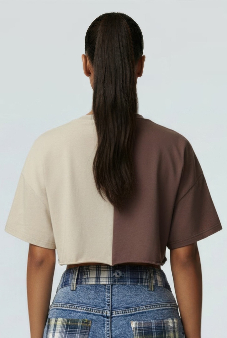 peachandpantry's tweet photo. Bold split-color block design meets vintage vibes. 🍑 The Split Graphic Crop Tee offers a relaxed boxy fit that pairs perfectly with your favorite high-rise denim. Effortless style for everyday wear.
Shop Now: https://t.co/UQn0RBSJjs #CropTee #VintageStyle https://t.co/IKLz55TxlL