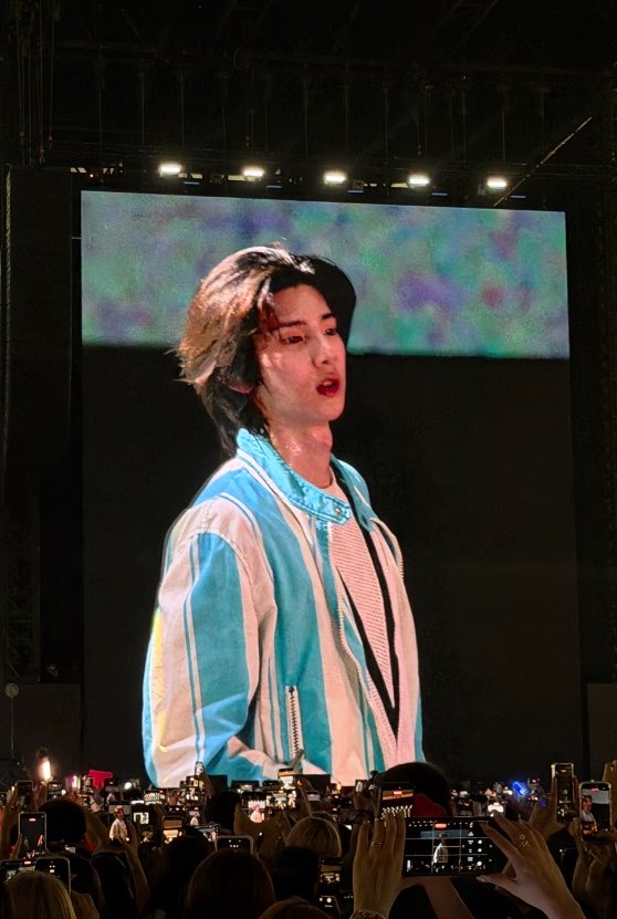 juhoonwink's tweet photo. absolutely unreal ♡ https://t.co/a0IJUoFron