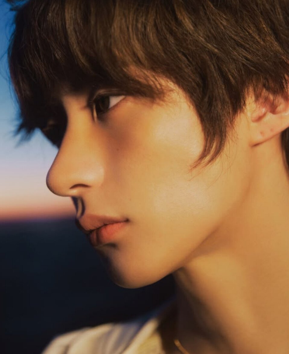 tuinuixx99's tweet photo. หนึ่งในคนที่มี​ side​ profile สวยที่สุด​จริงๆ https://t.co/CUnBzsa2PI