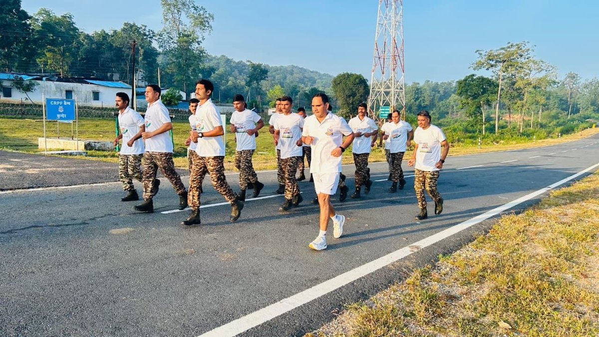 165Crpf's tweet photo. D/165 Bn #CRPF conducted the #FitIndiaFreedomRun7 – 2026 today at #Kunder, promoting fitness, healthy living and the spirit of an active India. 🇮🇳

#FitIndiaFreedomRun #FitIndia #swasthbharat https://t.co/Kt3AQT46jm