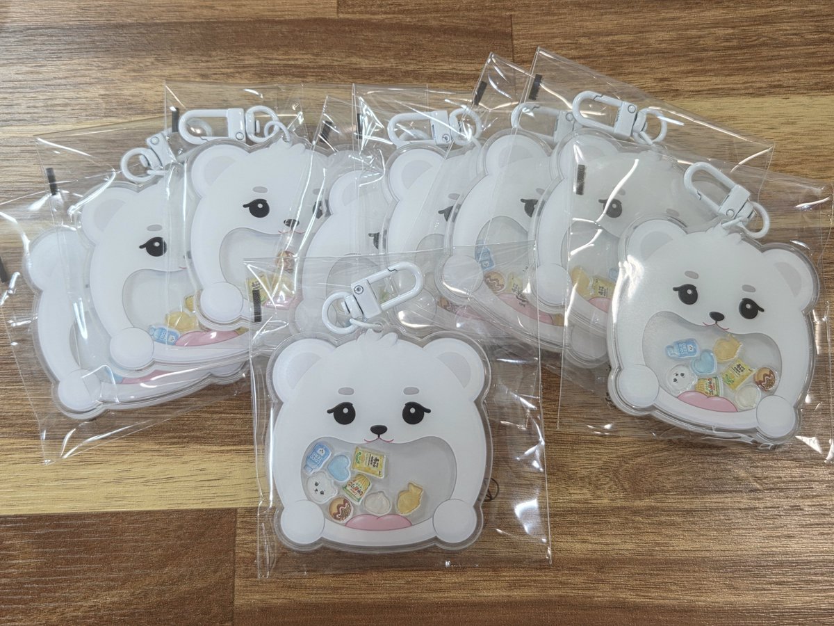 haruru_bbang's tweet photo. 𝗡𝗘𝗫𝗭 𝟭𝗦𝗧 𝗔𝗦𝗜𝗔 𝗧𝗢𝗨𝗥
〈𝗦𝗔𝗨𝗖𝗜𝗡’ 𝗧𝗛𝗘 𝗪𝗢𝗥𝗟𝗗〉

 🐻‍❄️마니머거ㅓㅓ 하루베어 쉐이커🐻‍❄️ 나눔 합니다❗️

🩵 날짜 : 10/17(일) 첫콘
🥟시간 및 장소 : 당일 타래로 공지
 🍟수량 : 9개 (ㅠㅠ

🍪우리넥스띠 당충전 할 간식도 함께 나눔 합니다❗️

🍪수량 : 30개 https://t.co/95dy88RRRw