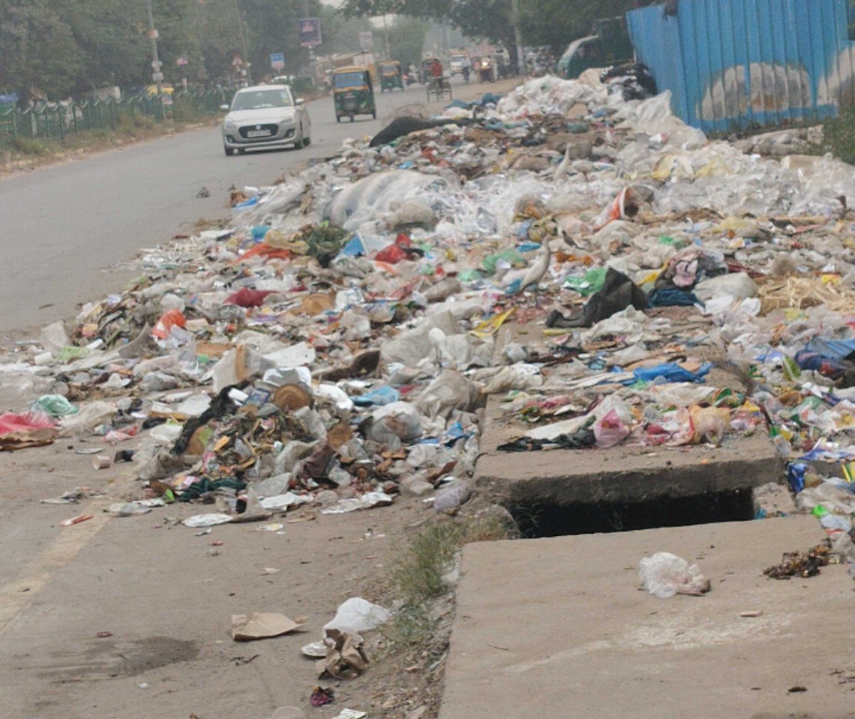 RakeshK32229480's tweet photo. More visuals from panipat 🥰🥰🥰🥰🥰🥰🥰🥰🥰🥰.
Hey @narendramodi
Your mp ,mla ,babus will start working from 2047 okay 👍. https://t.co/oTA4Z4bkUO
