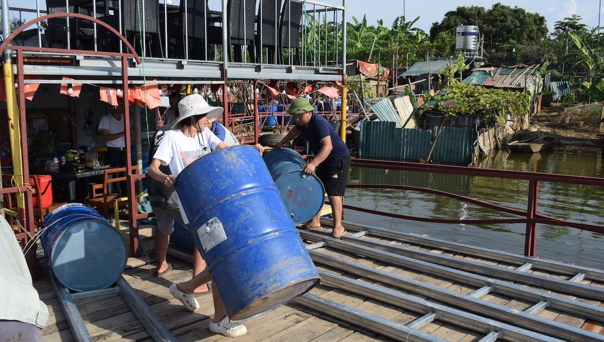 ADBSEADS's tweet photo. What if homes could float with rising floods or plastic waste could become building materials? Across Asia–Pacific, young innovators are turning bold ideas into real housing solutions. Discover how they're making a difference. 👇

https://t.co/B43kQYqYz3

#YouthInnovation https://t.co/DB6fdH8gJy