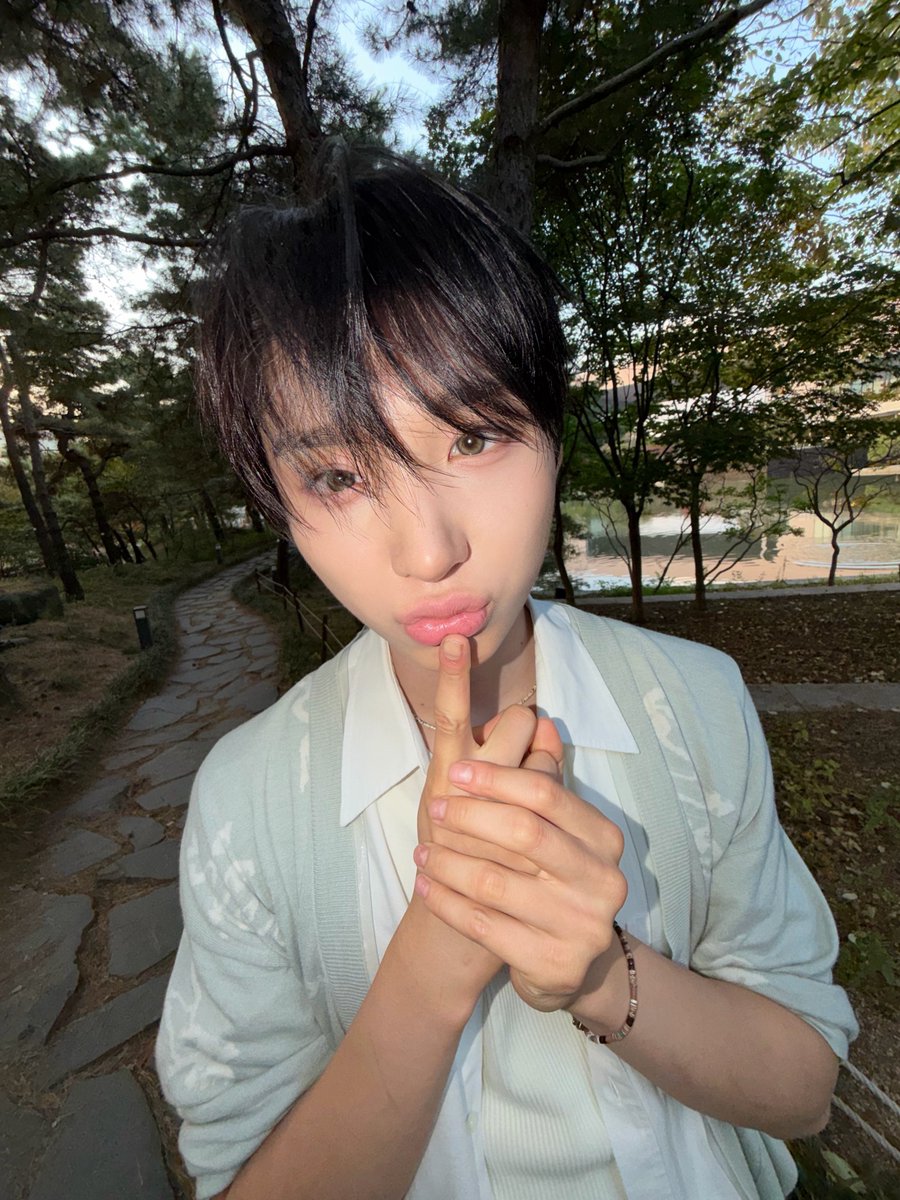 juwangarchive tweet picture