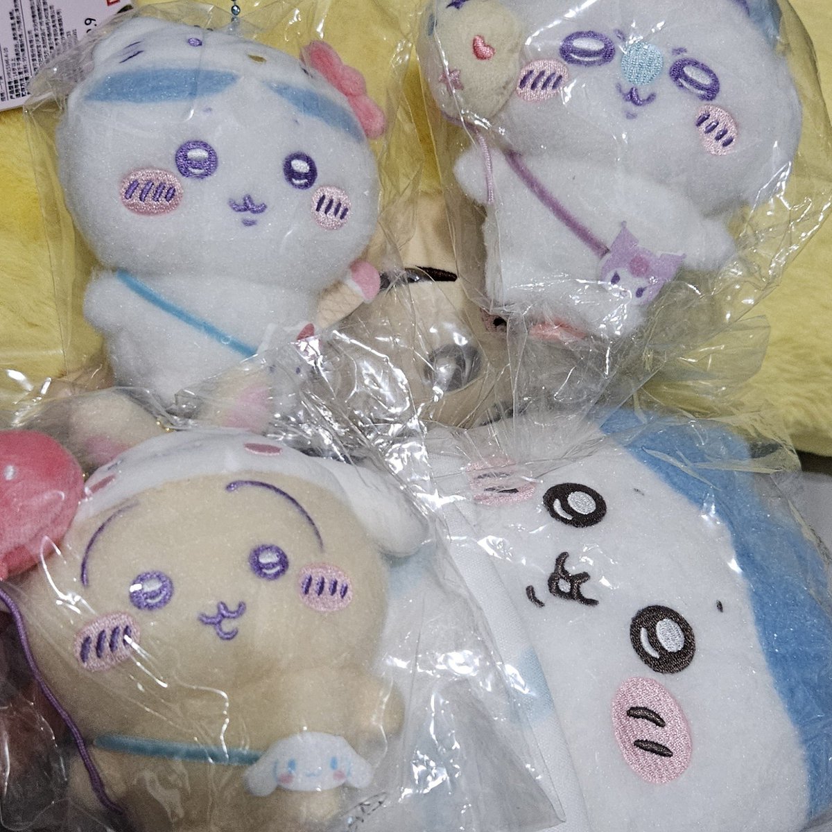 1000_o_0's tweet photo. 미니소 산리오 치이도 가지고 싶따 ㅜㅠ 진짜 귀여움 
근데 때 잘타게생겼어 https://t.co/ZxYxAKYLyw