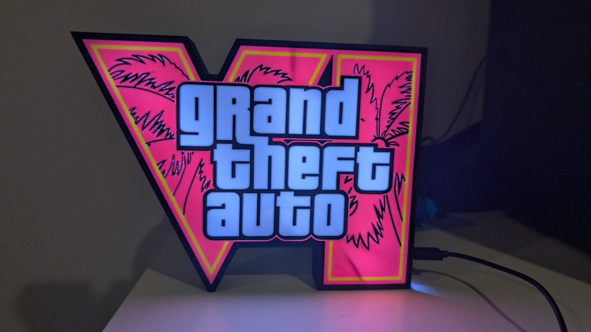 smallo92's tweet photo. 💡When you can't afford @RockstarGames merch, so you print your own. https://t.co/oqdjgeod3P