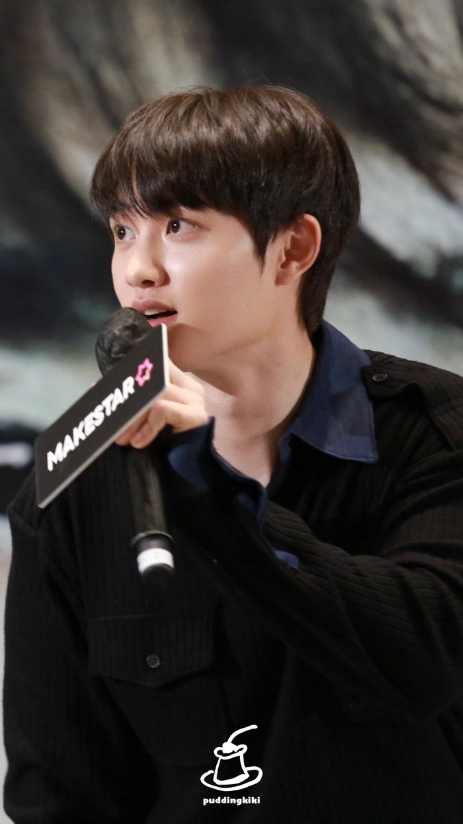 puddingkiki_12's tweet photo. 261016 Dopamine fansign  in Macau

#도경수 #디오 #DOHKYUNGSOO #KYUNGSOO #DO (D.O.) #都暻秀 #都敬秀 #ドギョンス https://t.co/F3i9u5CL8R