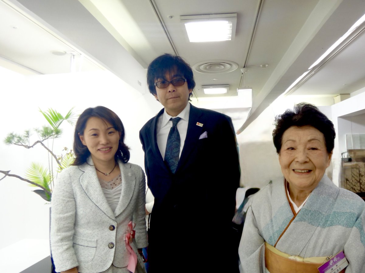 info_hanamiyako's tweet photo. わたしが心から尊敬する
㊗️京都瓢亭十四代 髙橋英一さんが京料理において料理人で初の重要無形文化財保持者(人間国宝)として認定されたとのことです。
髙橋英一 氏（瓢亭 十四代当主）
農口尚彦 氏（現代の名工・杜氏）
池坊専永 氏（華道家元池坊 四十五世家元）
食と花の名匠、人間国宝に初認定の3人の皆様おめでとうございます🎉
https://t.co/vLBWRJJzDX