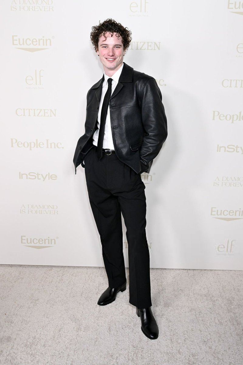 grahamcbrasil's tweet photo. O homem do ano! Graham Campbell deslumbrante no InStyle Imagemaker Awards ontem à noite em LA 🖤✨ https://t.co/p271WrAhOW