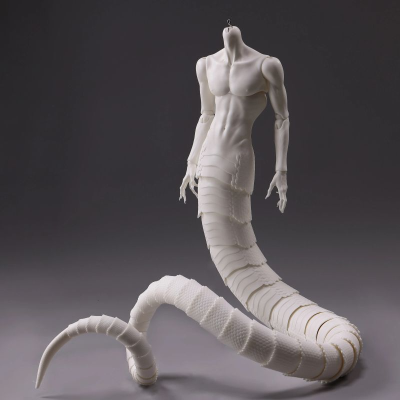 DOLKSTATION's tweet photo. 【お知らせ】
DOLL ZONE より、大迫力の蛇ボディ『1/3 Snake Body』が登場！
最大201cmの長さで、圧巻の存在感です���

➡️ https://t.co/Lv77M3CmPV

リリースを記念し、期間限定の割引価格に。
蛇の造形範囲のスキンカラーはクリアカラーも含め豊富に選べます。
受注期間は、11/29(日)23:59まで！ https://t.co/oyg9QQnEjS