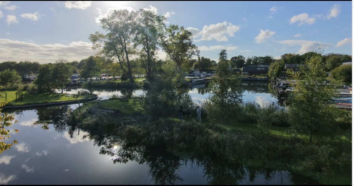 towpathtalk's tweet photo. ๐ธย PHOTO OF THE DAY - The Boathouse, St Mary's Marina, Rufford. By Robert John Yelland ๐ซถ
#towpathtalk #canals #canalsandrivers #narrowboat #rivers #waterways #lifeonthecut #boating #boats #canallife #canallifeuk #UKCanals https://t.co/nkCTHx5cVE