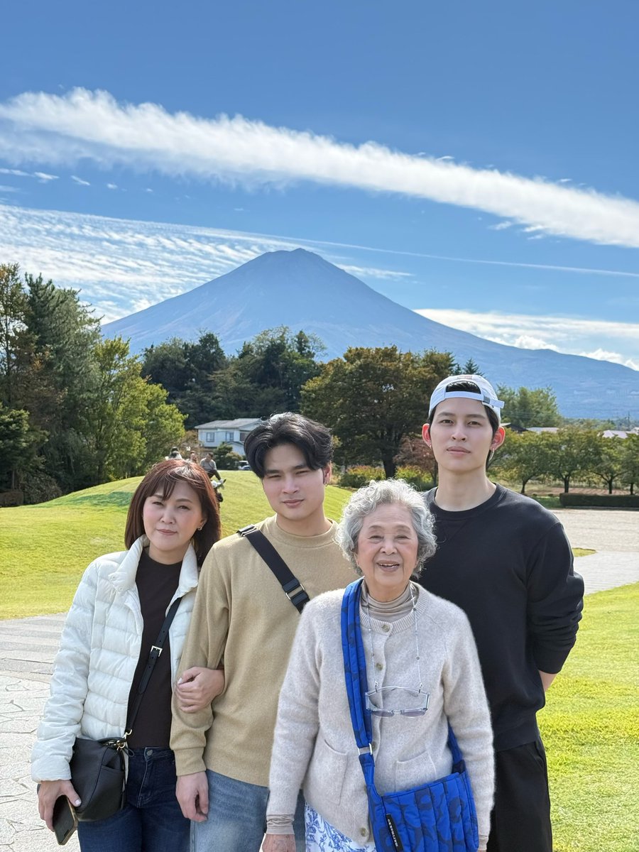 jollyparfait's tweet photo. ((((((เปิดรูปนี้ให้ทุกคนดู เด็กเห็นละบอก อ๋อ โป๊ะแล้วเลยลงเลยหรอ 55555556665555555555)))))) https://t.co/R98HttT1Yc