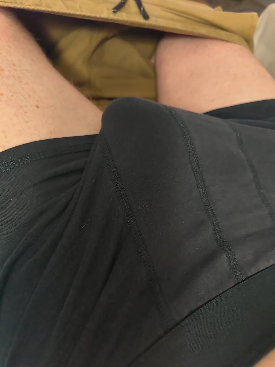 Bullitt1987's tweet photo. #bulge #dickprint #gay #bi #french https://t.co/C3iFeTQsS0