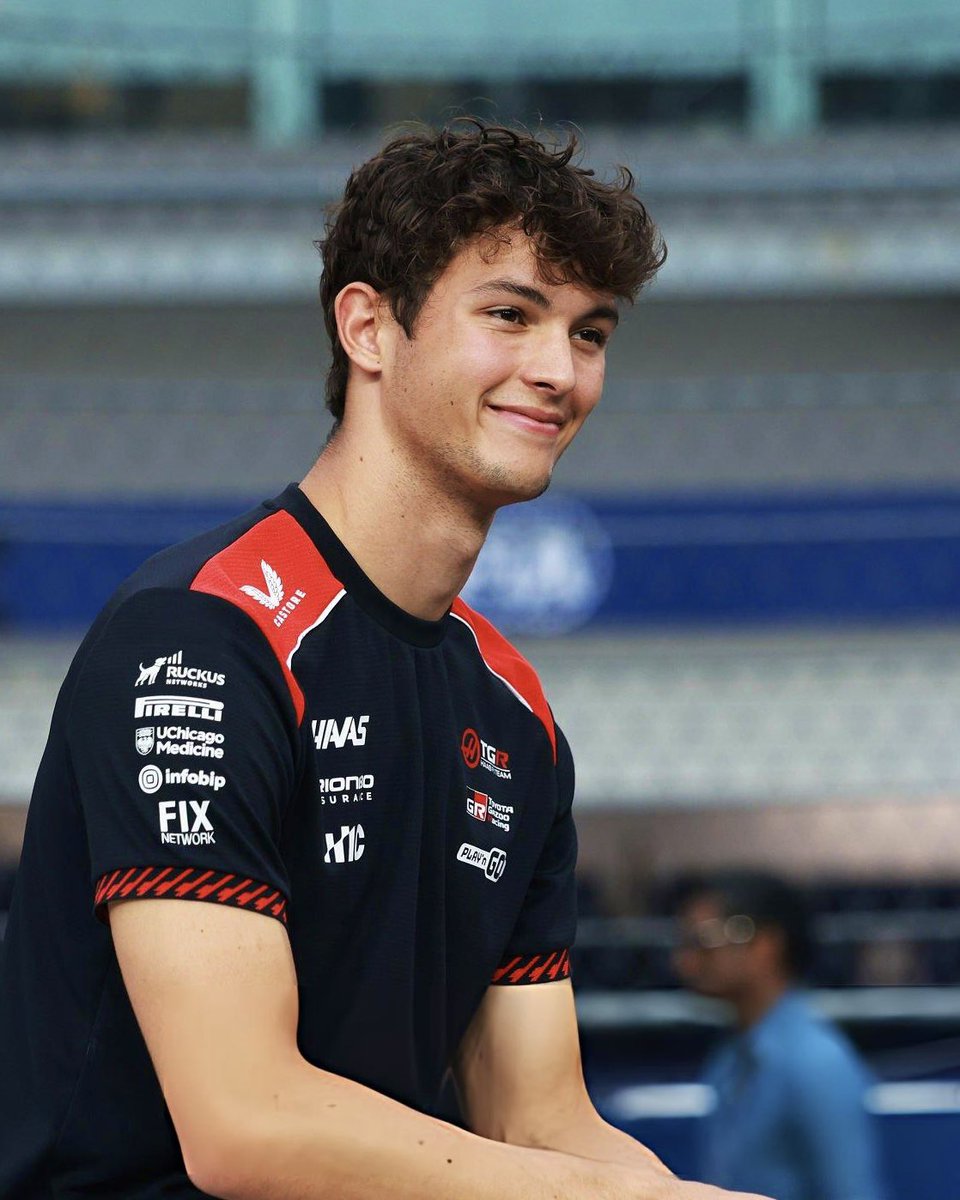 forzasempres's tweet photo. meeps in singapore :] https://t.co/JqeZQzrHVb