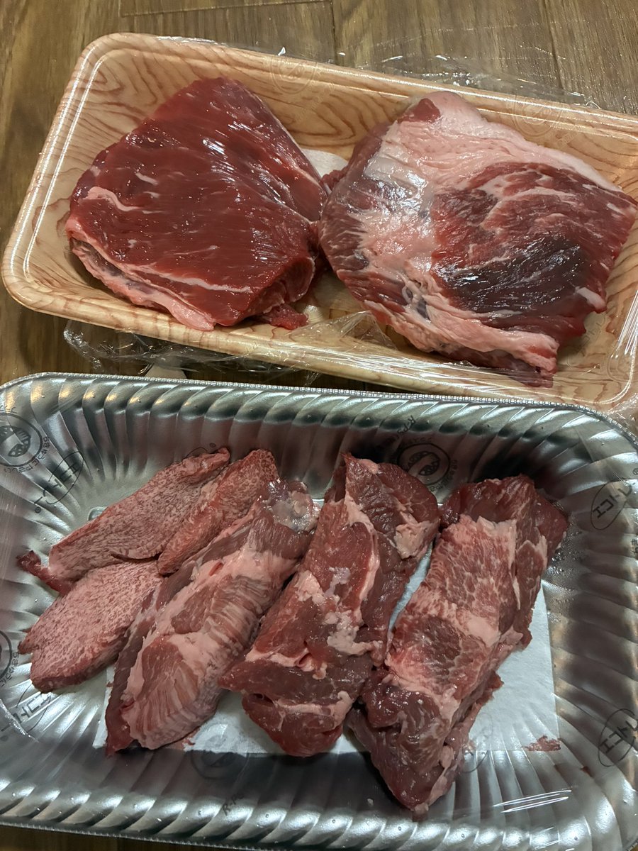 y_chan0_'s tweet photo. 牛タンとスネ肉のしちゅー。 https://t.co/mU2QtNv06g