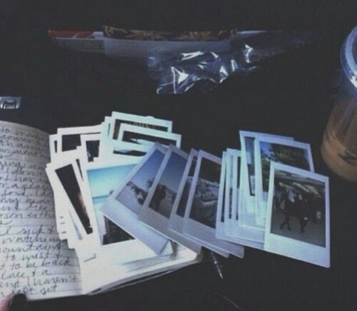 bbm_gs's tweet photo. ༄˖°. ｡⋆° ꩜ .ೃ࿔*:･

ℛachel ˎˊ˗
★ nineteen summers

⤷ fluent in english · español · français
 ⋆˚࿔ living with mia/ana 

˗ˏˋ not very extroverted, 
but i’d love to be mutuals / friends ˎˊ˗  

#edtwt #wlw #ricecaketwt #tumblr https://t.co/hs7m6Kqbz0
