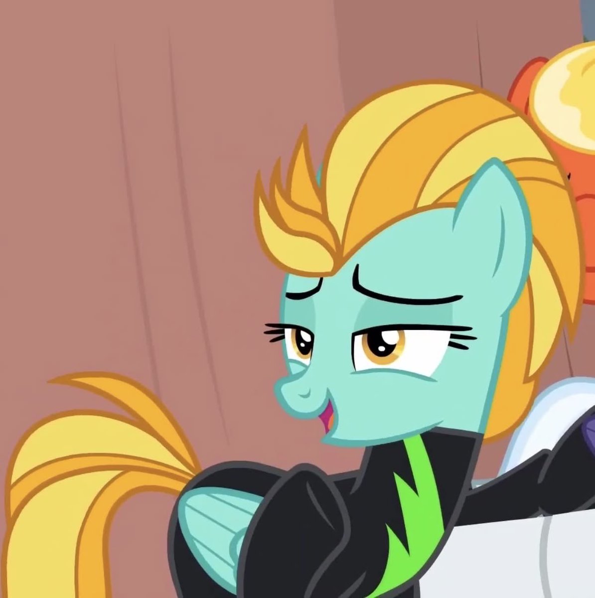 LightningPony_'s tweet photo. Thunderlane is pretty hot.. chill..chill I mean..nothing else https://t.co/xWkrC5WzYk