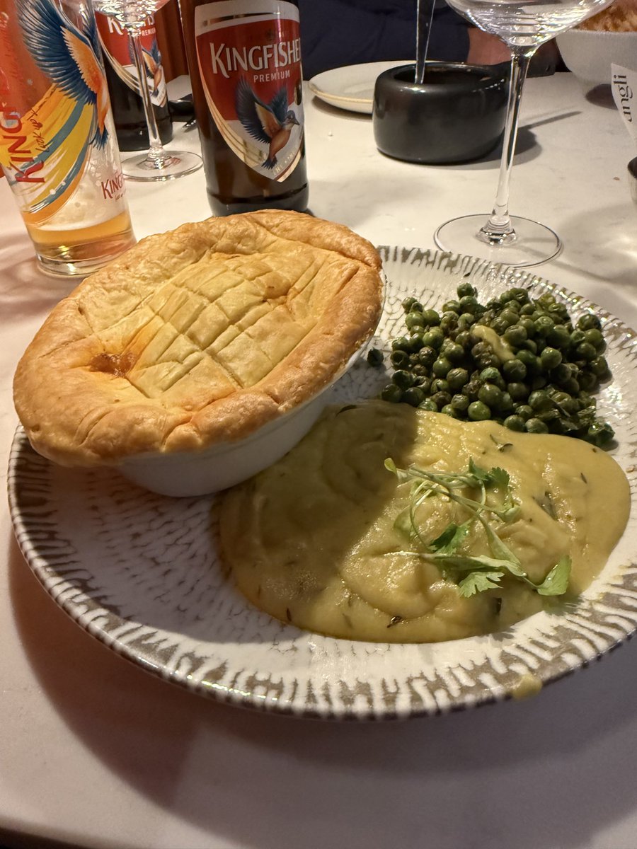 TonyKnox15's tweet photo. I went to a new Indian in Newcastle last night called Jungli 
Not sure what to make of it. Curried pie with curried mash ! https://t.co/pzaW5c2j4E