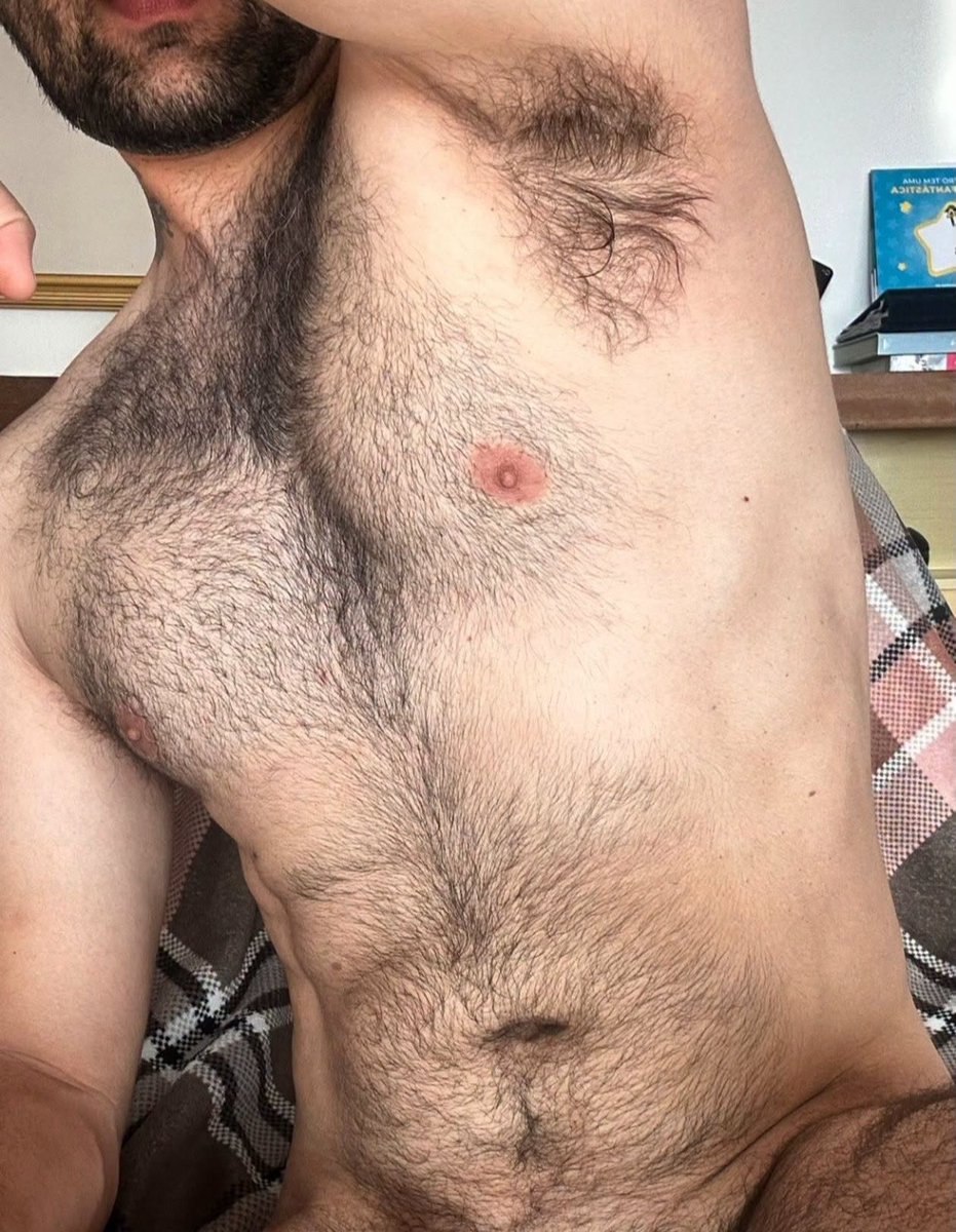 contesdegays35's tweet photo. #hairychest #men #hairy #hairymen #poilu https://t.co/m1CXutynmJ