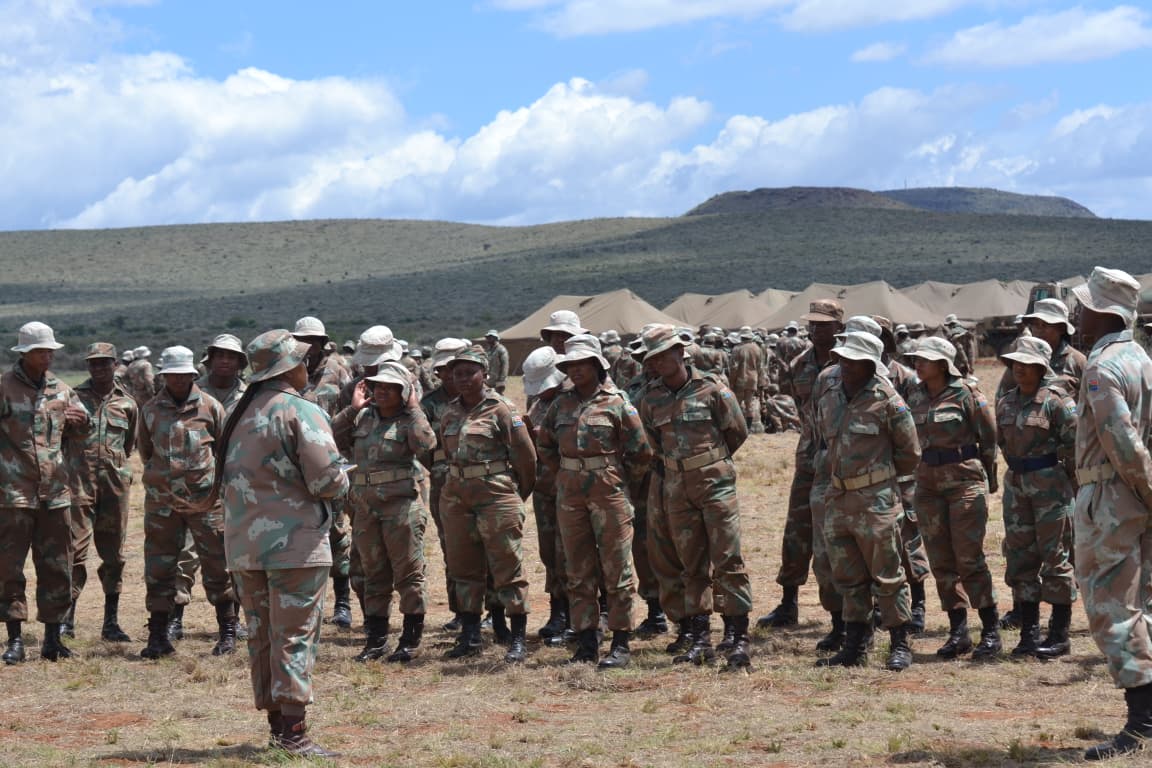 SANDF_ZA's tweet photo. Strengthening mental resilience || South African Military Health Service supports SA Army recruits during Exercise VUKUHLOME V 2026.
https://t.co/ts0xJ8GvgL
πΏπ¦#SANDF
πΏπ¦#SAArmy
πΏπ¦#SAMHS
π#MentalResilience
πΏπ¦#ExerciseVUKUHLOMEV2026 https://t.co/Kf2OZ7PlbK