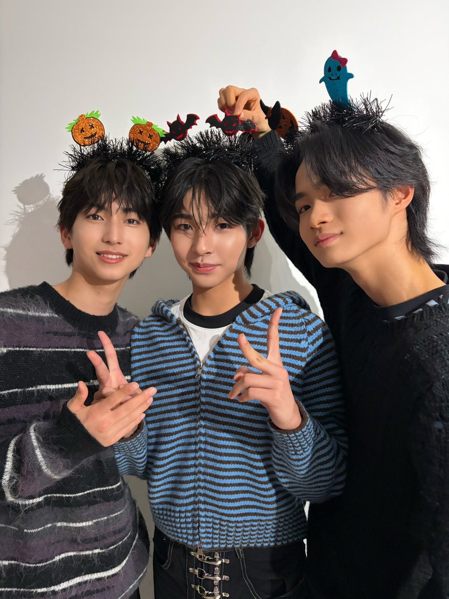 voksydays's tweet photo. ［ #ボクシダイ の日々 ］

#飯世善文 / #越山敬達 / #涼瀬一颯 🎃
-
#ボクひび #VOKSYDAYS https://t.co/gRYNmkHwtK