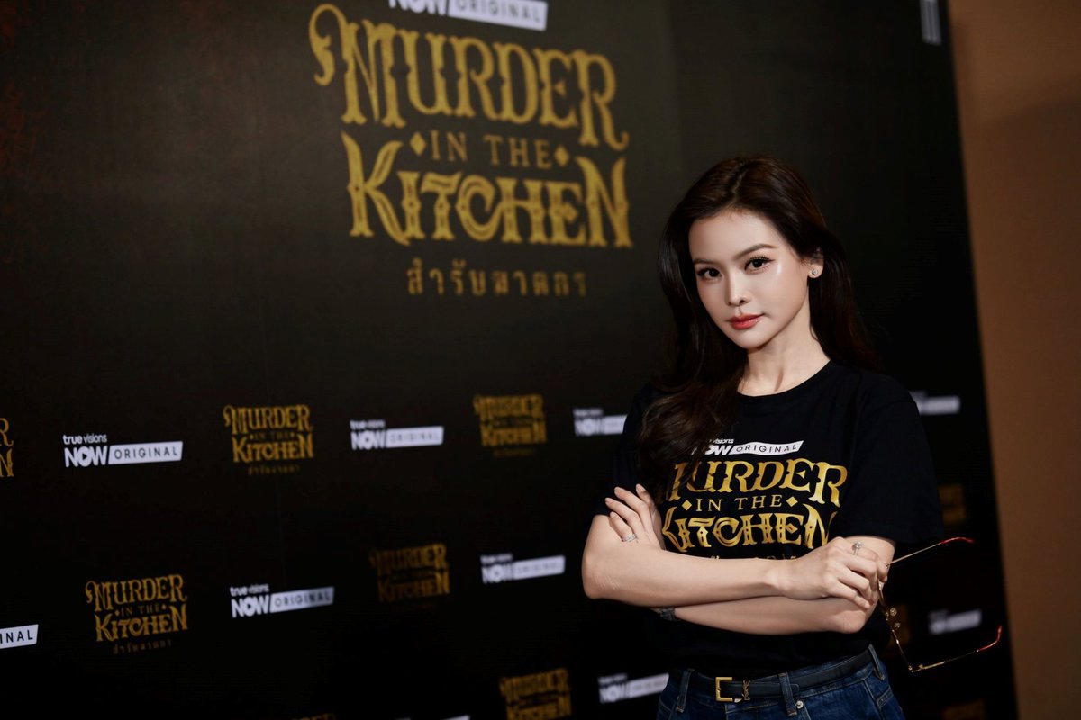 machachonfd's tweet photo. You are watching *Murder in the Kitchen* to show support for Engfa—don't stop believing in her, and don't lose faith in her acting and skills
Acting phi fa so intense and feel like real character 🤍
📸 @miracleeyesnews
#Engfawaraha #murderinthekitchen @EWaraha https://t.co/eLbGxb9KLV
