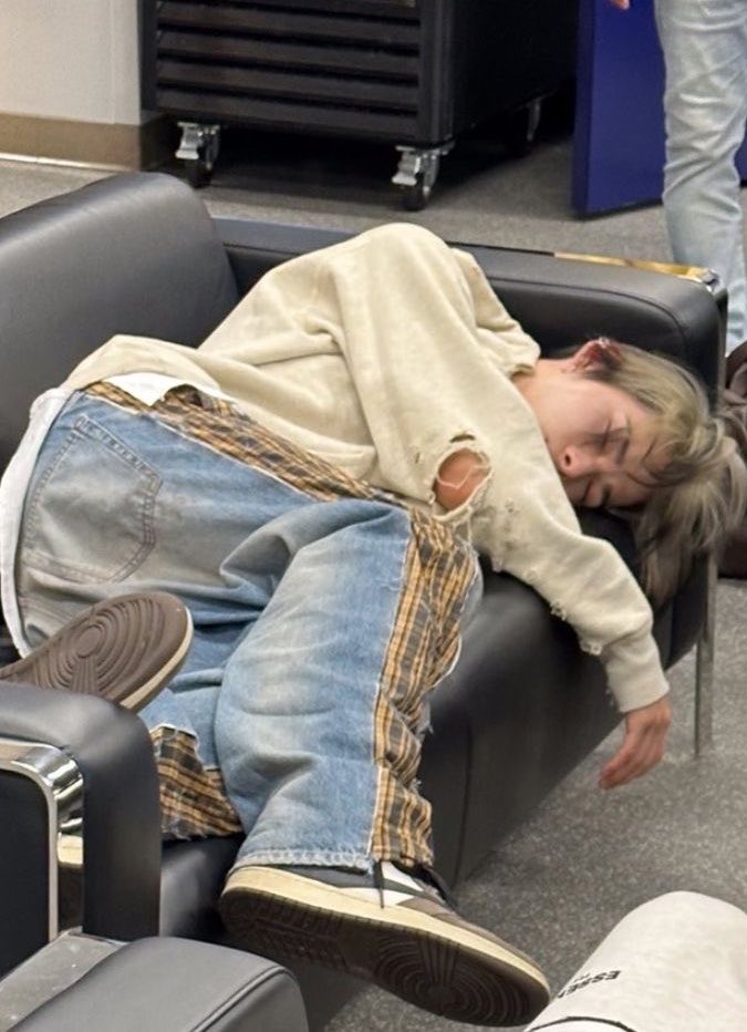 oo3w3's tweet photo. #엔하이픈 #ENHYPEN 
#2026MAMAVOTE 
#엔진_MAMA_가동준비완료 
할 건 해야지 투표 해야지🔥 🫳🐥 https://t.co/3gJb4ATB9l