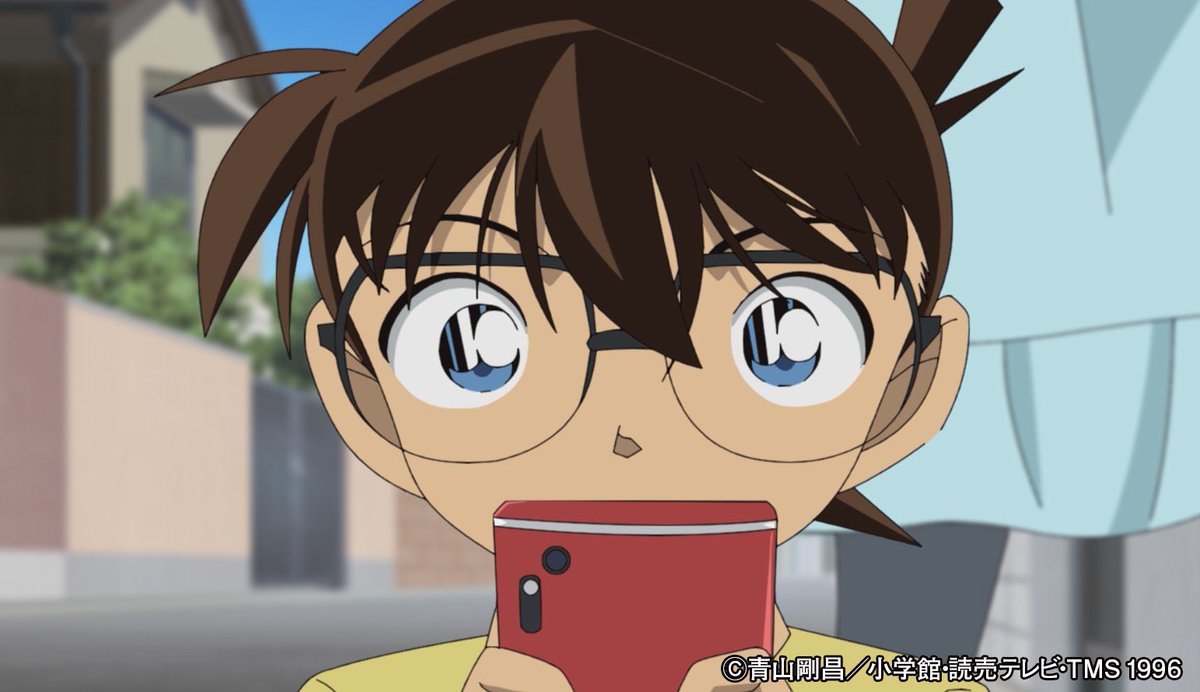 conan_file's tweet photo. 毛利探偵事務所に、婚約者が命を狙われているっていう男の人が依頼に来たんだ。
1か月くらい前に脅迫状が届いて、昨日の夜はビルの上から植木鉢が落ちて来たんだって!
それで小五郎のおじさんが婚約者の人を警護している間、ボクと蘭姉ちゃんが周りの聞き込みをすることにしたんだ!
すると結婚をやめさせたい人がいるってわかってきたんだけど…!?

TVオリジナル
「背中を押す手」は、10月17日(土)よる18:00〜放送だよ!