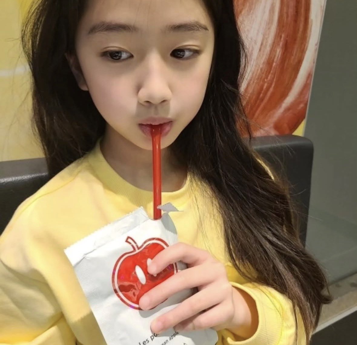 atouxe's tweet photo. 사과잡스에서 아윤이 사진 올려주셧땅 🫰🏻🫰🏻

#A2O #A2OLITE #AYUNE #아윤 https://t.co/jdyfQ1bFXr
