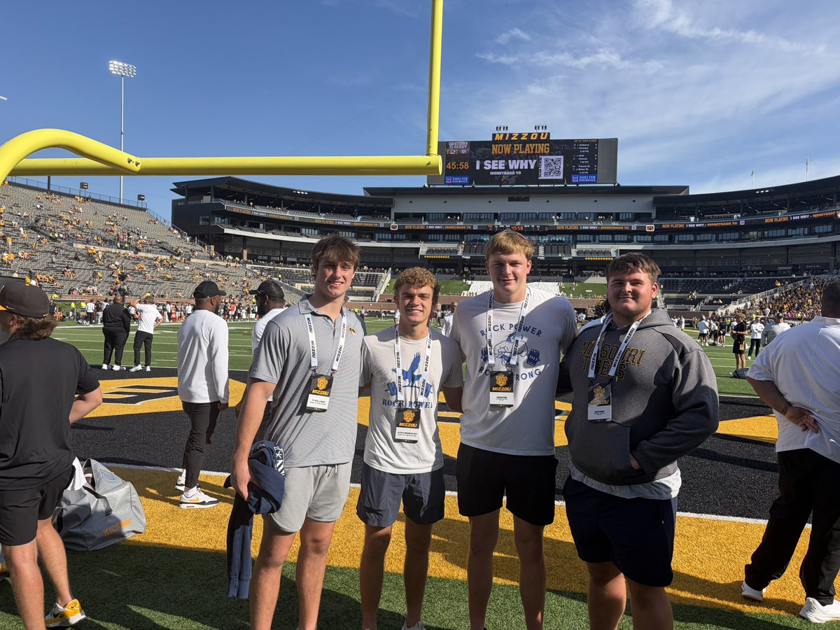 tom_koetting's tweet photo. Had a great time at @MizzouFootball this past weekend. Thanks to @ChrisGomez54 @BIGboehmTHEORY https://t.co/zAhLbb66od