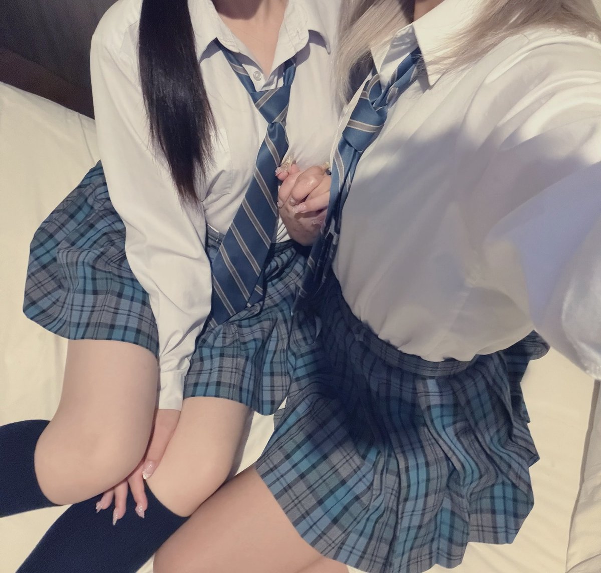 qd6g3n's tweet photo. JKとの3️⃣🅿️って夢があるよね
しかも清楚＆ギャル♡ https://t.co/oEGEG5Upgb