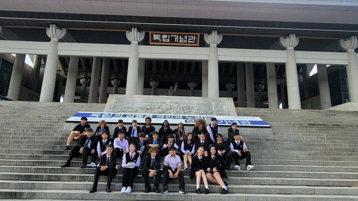 bonus_pastor's tweet photo. A wonderful afternoon of discovery, learning and making memories!
#SouthKorea2026 #SchoolExchange #CulturalExchange #LearningBeyondTheClassroom #BonusPastor https://t.co/JlUPJKhL3o