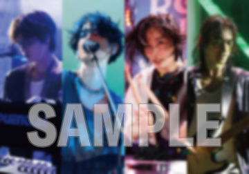 TOWER_Online's tweet photo. 【🎵予約開始🎵】

＼11月27日発売／

『Netflixシリーズ「グラスハート」ビジュアルブック』
先着タワレコ特典🎁ブロマイド

ファン必携の永久保存版‼
本編の名シーンからTENBLANKソロ、貴重なメイキング、佐藤健×若木未生対談まで贅沢に完全収録‼

@glassheart_pr 
#グラスハート 
#TENBLANK 
🔻ご購入はこちらから
https://t.co/Lj0tJi4L9I
