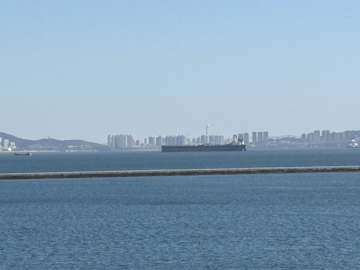 JackLIUreal's tweet photo. Been to a ship yard today

Some of my friends are working on ship maneuvering algorithms, to cut down fuel cost. Others are researching on unmanned ships. 

Maritime industry is like a Barbie doll, you can dress her anyway you like

——it is open to any technology changes. https://t.co/a1xosp3QLr