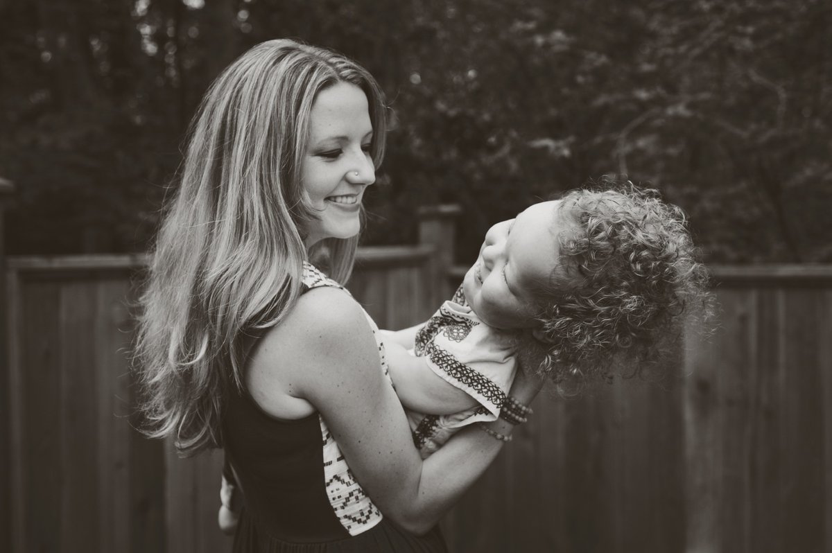 ICPCN's tweet photo. 💜 Honouring grief

In this heartfelt story, Michaela Evanow shares how the experiences of bereaved parents can shape more compassionate children’s palliative care.

Thank you to Michaela and @CanuckPlace for sharing this important perspective.

https://t.co/DFlfzY4GTL https://t.co/DOOG5QB2tr